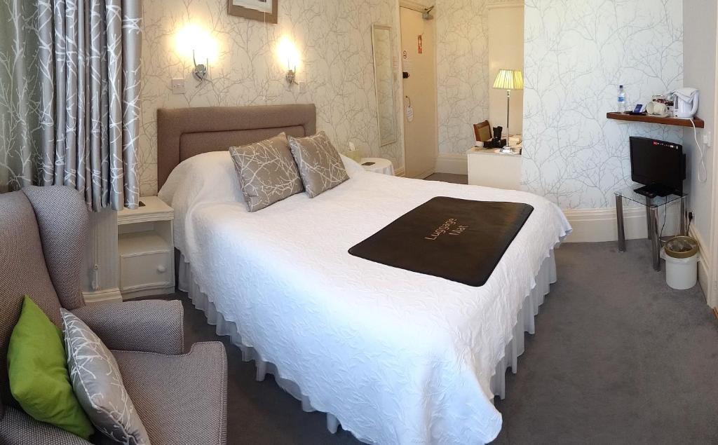 Hotel The Chudleigh Clacton-on-Sea Esterno foto